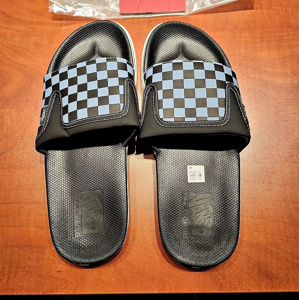 Mens Size 11 Vans Ultracrush Slide-O Checkered Slides in Black & Blue